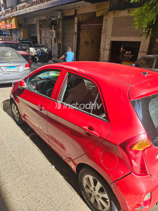 Kia Picanto 2015 Red Automatic Used for Sale in Greater Cairo ( Cairo + Giza) - 2