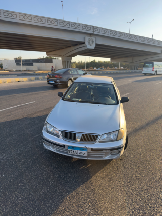 Nissan Sunny 2002 Silver Manual Used for Sale in Greater Cairo ( Cairo + Giza)
