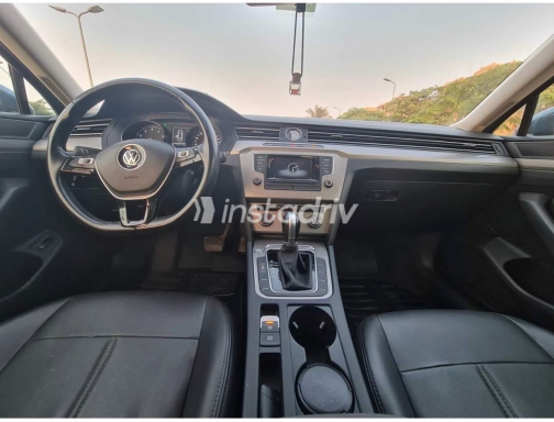 Volkswagen Passat 2017 White Automatic Used for Sale in Greater Cairo ( Cairo + Giza) - 5