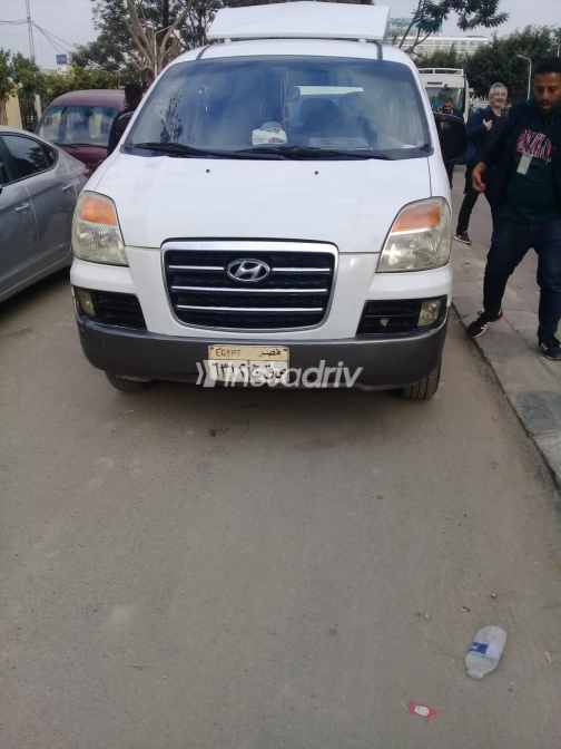 Hyundai H1 2006 White Manual Used for Sale in Greater Cairo ( Cairo + Giza) - 7