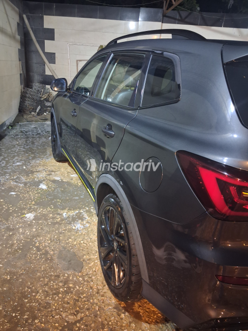 MG RX5 Plus 2024 Gray Automatic Used for Sale in Greater Cairo ( Cairo + Giza) - 7