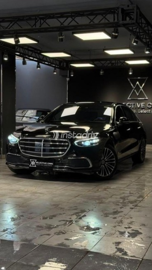 مرسيدس S 450 2022 أسود أوتوماتيك مستعملة للبيع في القاهرة - 2
