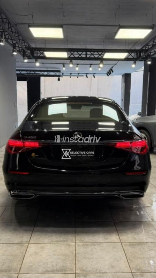 مرسيدس S 450 2022 أسود أوتوماتيك مستعملة للبيع في القاهرة - 3