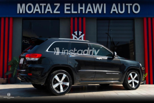 Jeep Grand Cherokee 2014 Black Automatic Used for Sale in Nasr city - 4