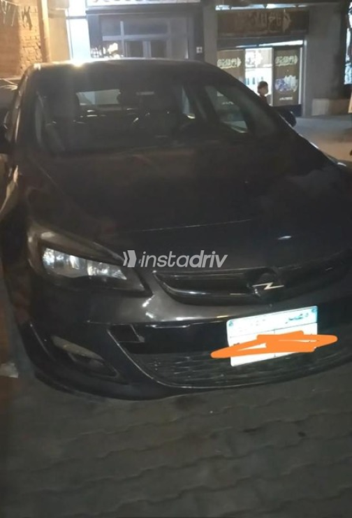 Opel Astra 2013 Petroleum Automatic Used for Sale in Minya Al Qamh - 2