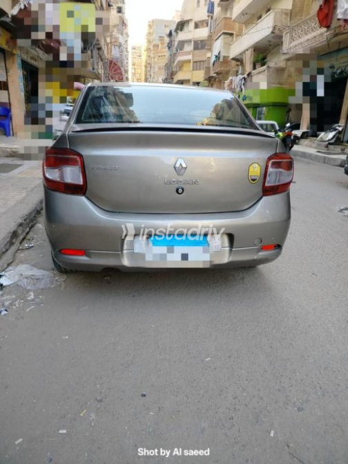 Renault Logan 2016 Bronze Automatic Used for Sale in Alexandria - 5
