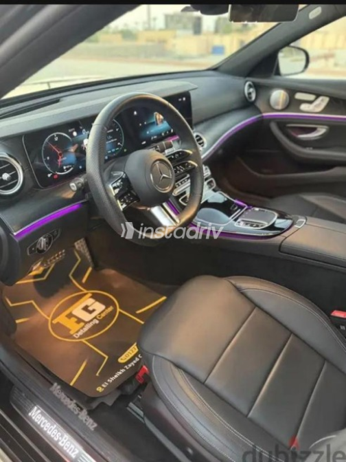 مرسيدس E 200 AMG 2023 أسود أوتوماتيك مستعملة للبيع في دمنهور - 3