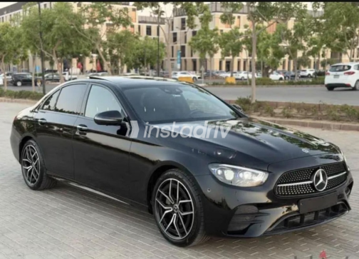 مرسيدس E 200 AMG 2023 أسود أوتوماتيك مستعملة للبيع في دمنهور - 9