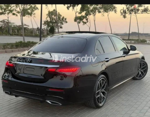 مرسيدس E 200 AMG 2023 أسود أوتوماتيك مستعملة للبيع في دمنهور - 10