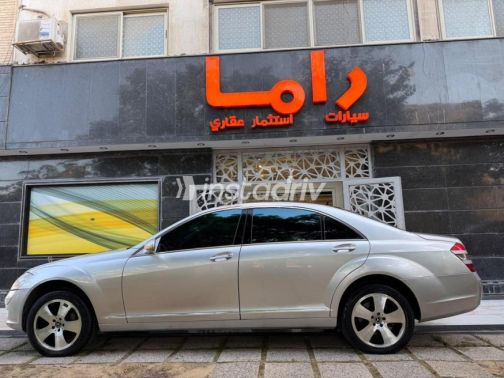 Mercedes S 500 2007 Silver Automatic Used for Sale in Ismailia - 3