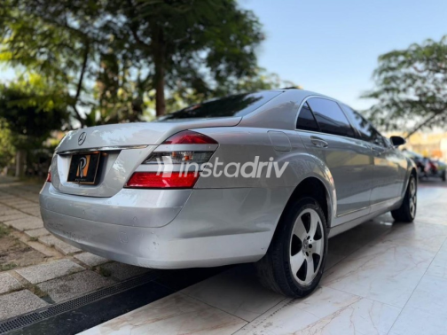 Mercedes S 500 2007 Silver Automatic Used for Sale in Ismailia - 4