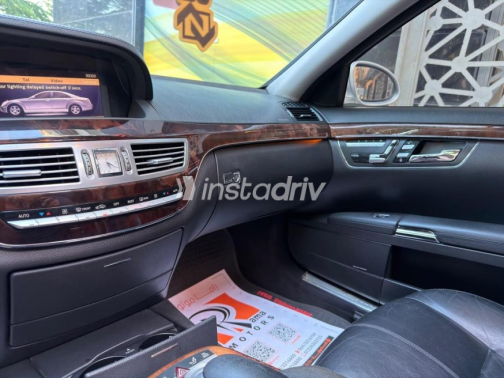 Mercedes S 500 2007 Silver Automatic Used for Sale in Ismailia - 9
