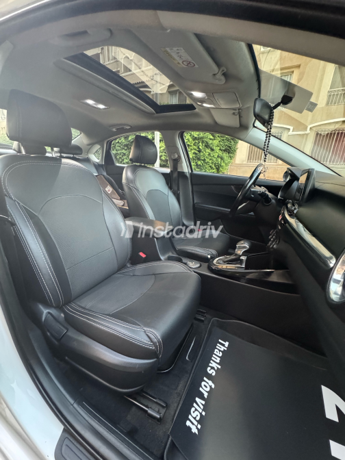 Kia K3 2020 Silver Automatic Used for Sale in Greater Cairo ( Cairo + Giza) - 7