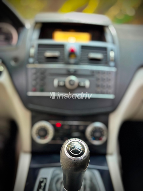 Mercedes C 180 2009 Gray Automatic Used for Sale in Greater Cairo ( Cairo + Giza) - 5