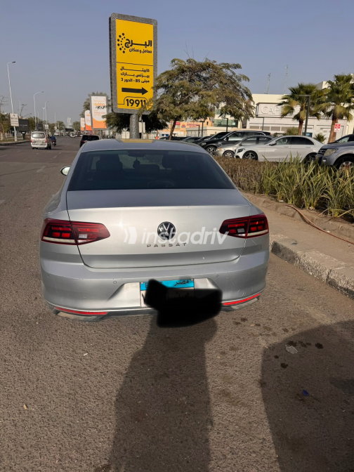 Volkswagen Passat 2021 Silver Automatic Used for Sale in Greater Cairo ( Cairo + Giza) - 3