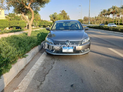 Volkswagen Passat 2011 Bronze Automatic Used for Sale in Mokattam - 5