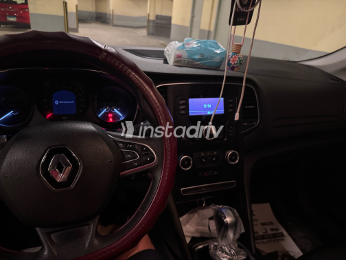 رينو ميجان 2019 رمادي أوتوماتيك مستعملة للبيع في القاهرة الكبرى ( القاهرة - الجيزة) - 3