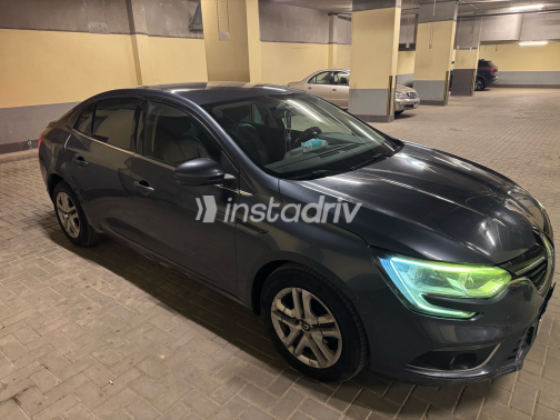 رينو ميجان 2019 رمادي أوتوماتيك مستعملة للبيع في القاهرة الكبرى ( القاهرة - الجيزة) - 6
