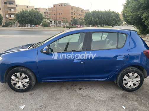 Renault Sandero 2020 Blue Automatic Used for Sale in Greater Cairo ( Cairo + Giza) - 2