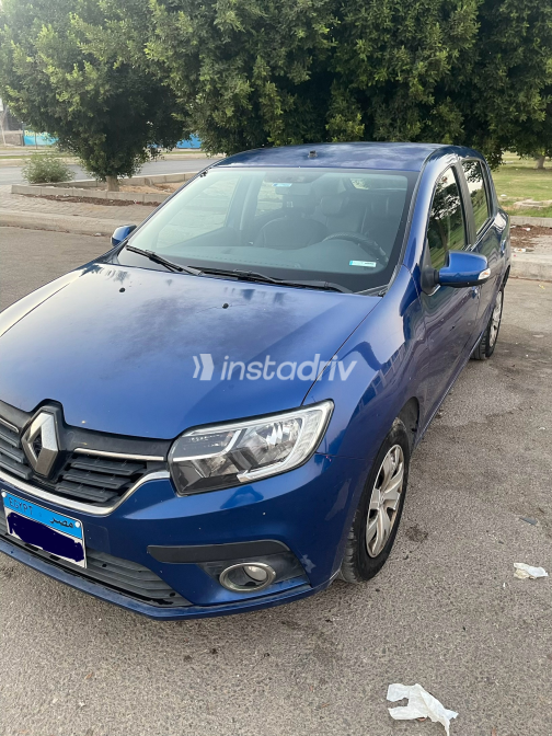 Renault Sandero 2020 Blue Automatic Used for Sale in Greater Cairo ( Cairo + Giza) - 3