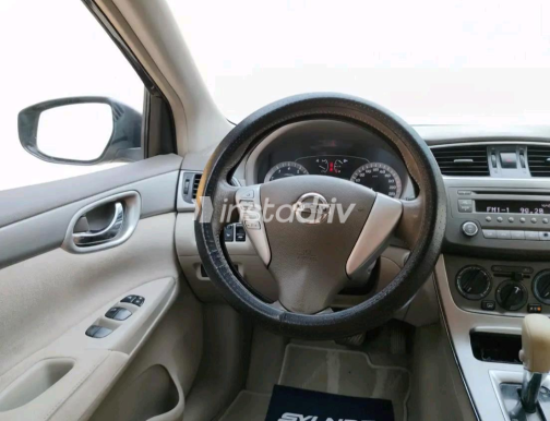 Nissan Sentra 2015 Black Automatic Used for Sale in Greater Cairo ( Cairo + Giza) - 5