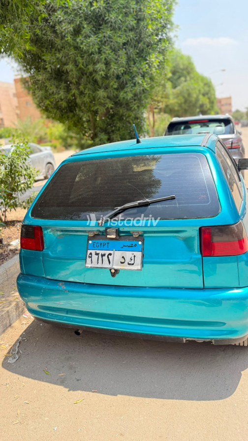 Seat Ibiza 1998 Turquoise Manual Used for Sale in Greater Cairo ( Cairo + Giza) - 3