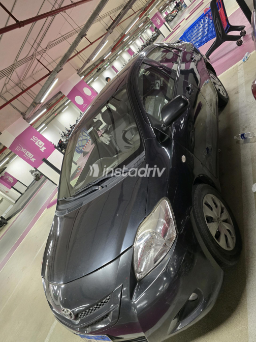 Toyota Yaris 2009 Gray Automatic Used for Sale in Greater Cairo ( Cairo + Giza) - 4