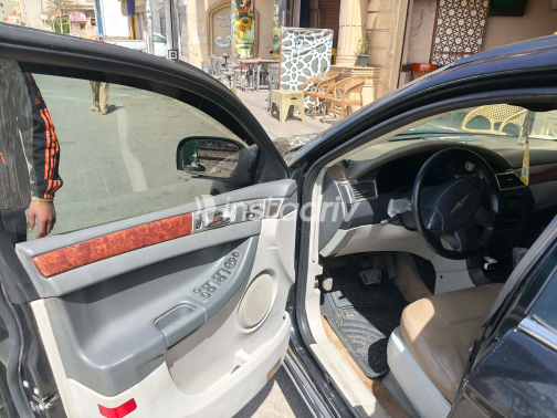 Chrysler Pacifica 2008 Black Automatic Used for Sale in Greater Cairo ( Cairo + Giza) - 2