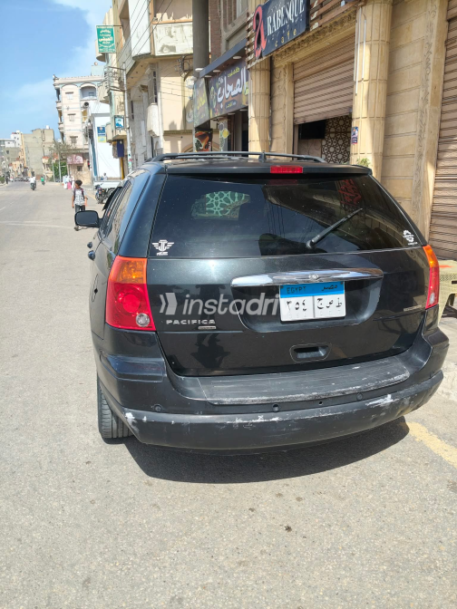 Chrysler Pacifica 2008 Black Automatic Used for Sale in Greater Cairo ( Cairo + Giza) - 7
