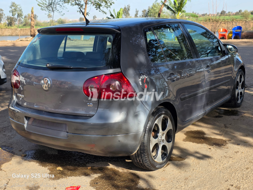 Volkswagen Golf 5 2009 Gray Automatic Used for Sale in Greater Cairo ( Cairo + Giza) - 3