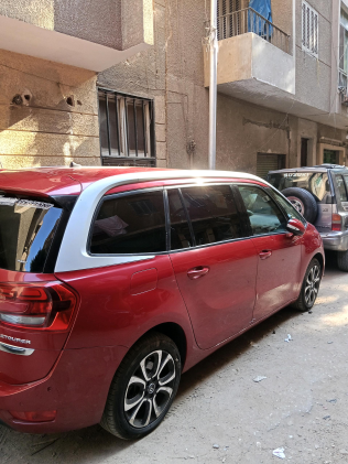 سيتروين C4 2020 أحمر أوتوماتيك مستعملة للبيع في القاهرة الكبرى ( القاهرة - الجيزة)