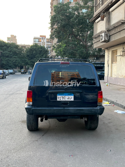 Jeep Cherokee 1999 White Automatic Used for Sale in Greater Cairo ( Cairo + Giza) - 3