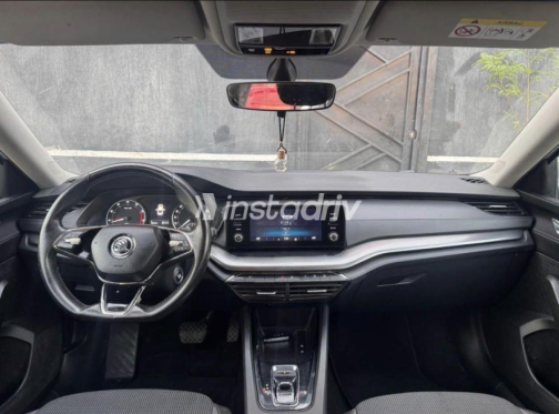 Skoda Octavia 2021 Silver Automatic Used for Sale in Greater Cairo ( Cairo + Giza) - 4