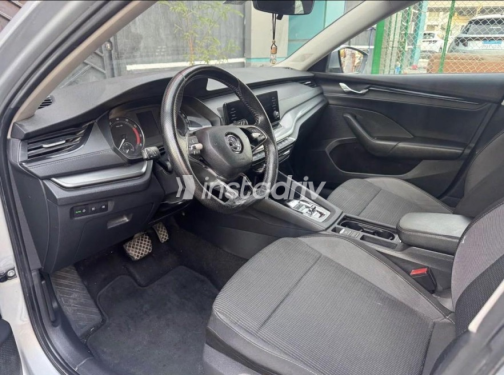 Skoda Octavia 2021 Silver Automatic Used for Sale in Greater Cairo ( Cairo + Giza) - 5