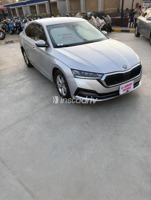 Skoda Octavia 2021 Silver Automatic Used for Sale in Greater Cairo ( Cairo + Giza) - 6