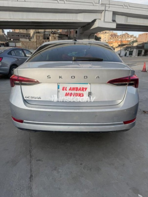 Skoda Octavia 2021 Silver Automatic Used for Sale in Greater Cairo ( Cairo + Giza) - 7