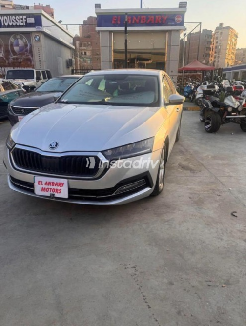Skoda Octavia 2021 Silver Automatic Used for Sale in Greater Cairo ( Cairo + Giza) - 10