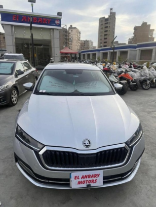 Skoda Octavia 2021 Silver Automatic Used for Sale in Greater Cairo ( Cairo + Giza)