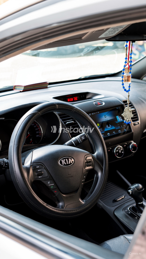Kia K3 2014 Gray Automatic Used for Sale in Greater Cairo ( Cairo + Giza) - 7