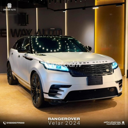 Land Rover Velar 2024 Silver Automatic Used for Sale in Sheikh Zayed City - 2