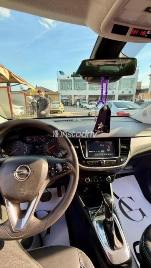 Opel Crossland 2019 Blue Automatic Used for Sale in Tanta - 8