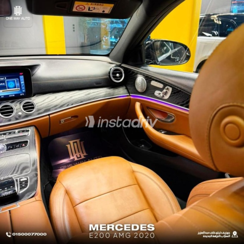 مرسيدس E 200 2020 أسود أوتوماتيك مستعملة للبيع في القاهرة - 9