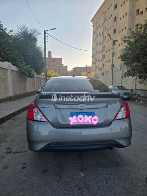 Nissan Sunny 2016 Gray Automatic Used for Sale in Greater Cairo ( Cairo + Giza) - 5