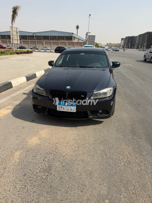 BMW 318 2010 Black Automatic Used for Sale in Greater Cairo ( Cairo + Giza) - 6