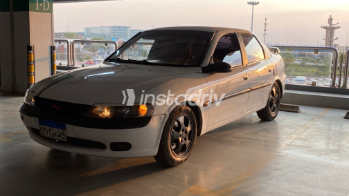 Opel Vectra 1998 White Automatic Used for Sale in Greater Cairo ( Cairo + Giza) - 4