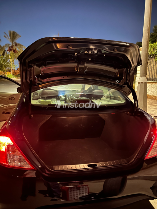 Nissan Sunny 2025 Black Automatic Used for Sale in Greater Cairo ( Cairo + Giza) - 4