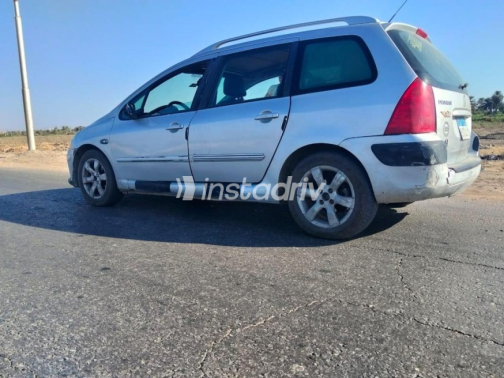 Peugeot 207 SW 2007 Silver Automatic Used for Sale in Faiyum - 2