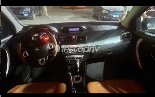 Renault Fluence 2012 Champagne Automatic Used for Sale in Maadi - 2