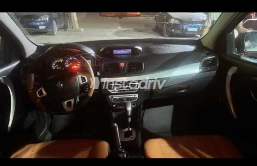 Renault Fluence 2012 Champagne Automatic Used for Sale in Maadi - 5