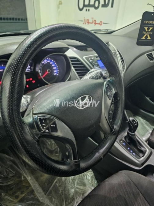 Hyundai Elantra 2016 Beige Automatic Used for Sale in Asyut - 5